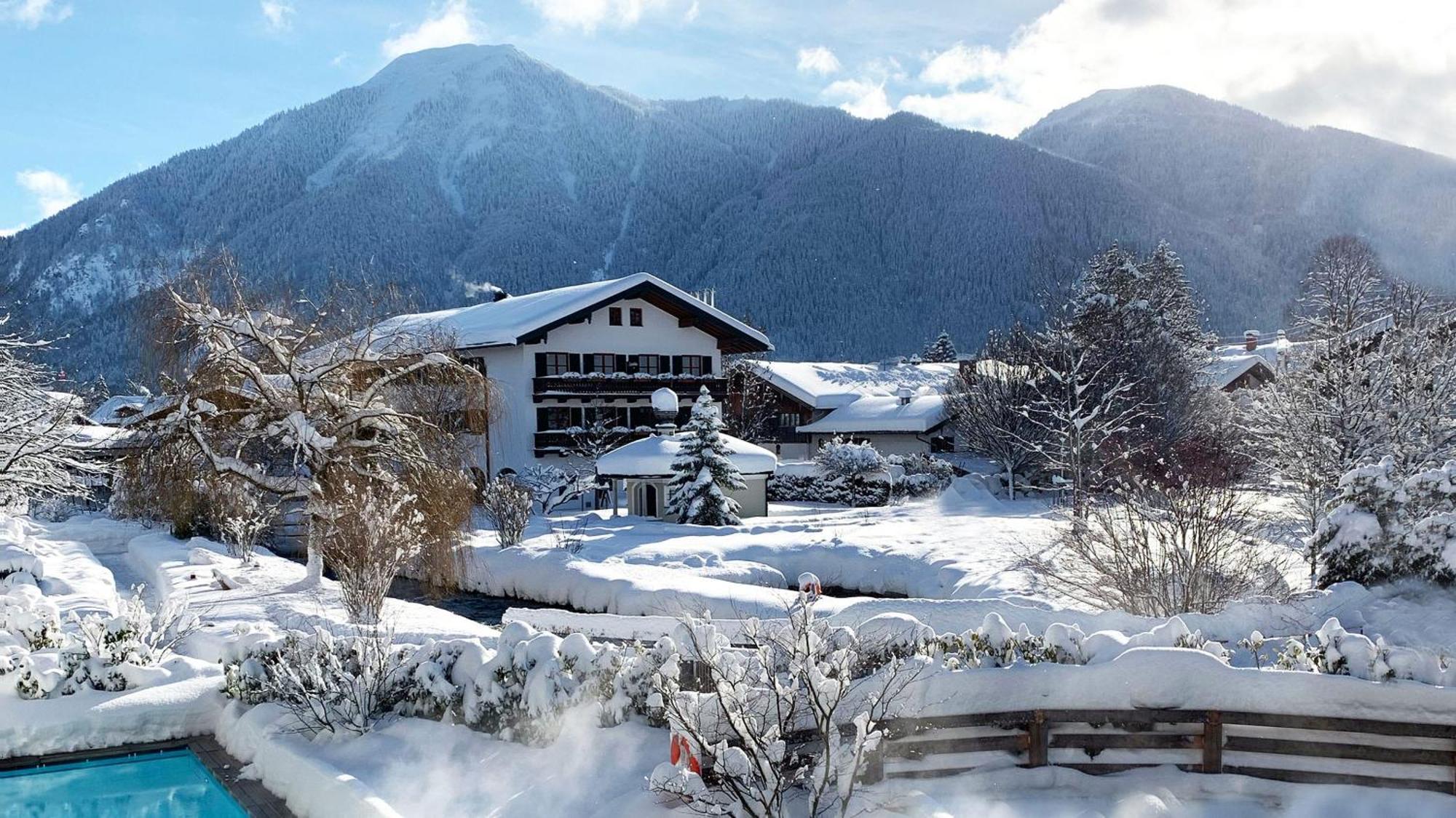 Spa & Resort Bachmair Weissach, Luxury Family Resort Rotta 외부 사진